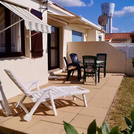 Vakantiehuis Belle Maison A 600 Metres De La Grande De *